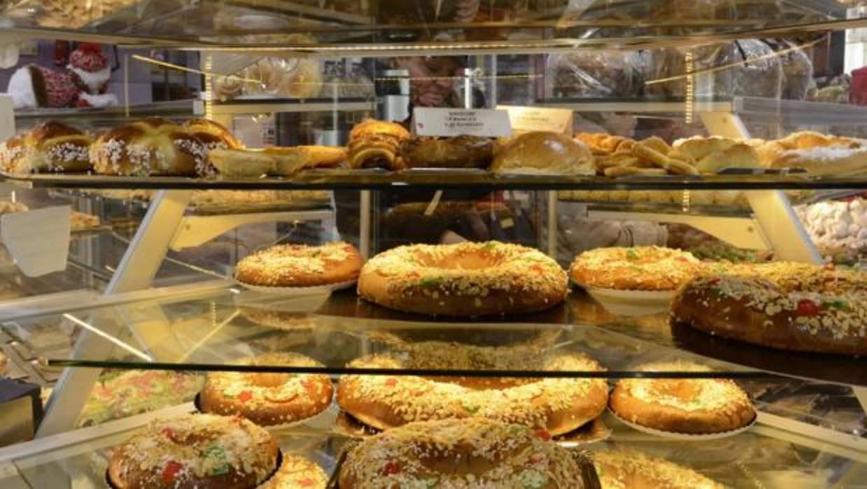 El Corte Inglés va a elaborar hasta 600.000 roscones de Reyes de 25 variedades para estas fiestas