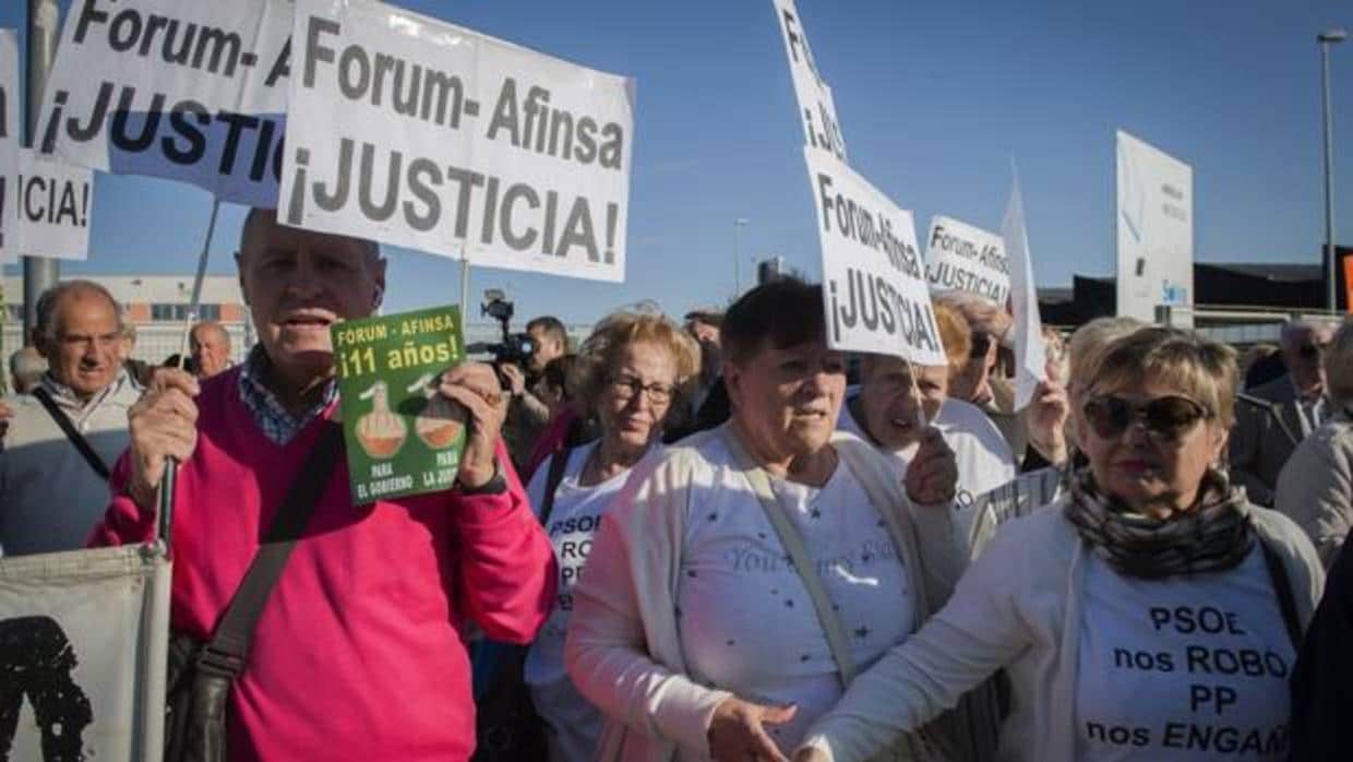 Afectados de Fórum y Afinsa se manifestaron ante la Audiencia Nacional