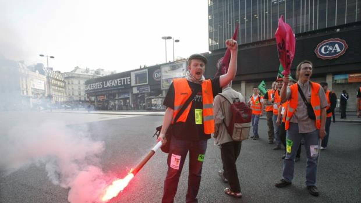 Manifestación en París de empleados de La Poste en 2009