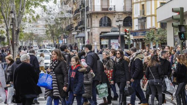 El comercio minorista subió en 2017 en todas las CC.AA. excepto en Cataluña, Extremadura y País Vasco