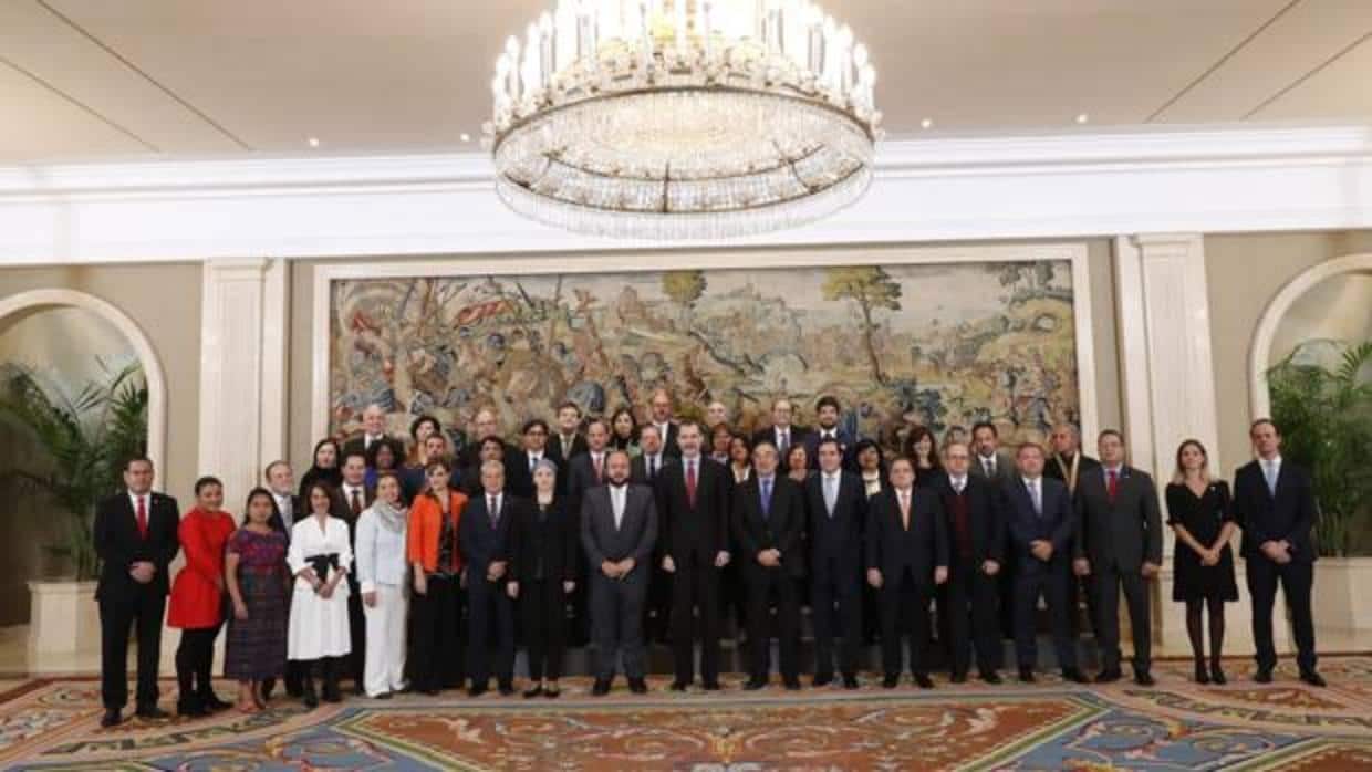 Audiencia con Felipe VI de los expertos participantes en el II Foro Iberoamericano de la Mipyme, celebrado esta semana en Madrid