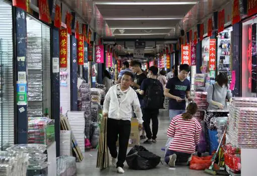 Yiwu, el «bazar global», se sube al carro del comercio electrónico