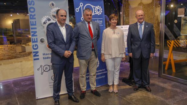 País Vasco y Navarra dan clases de política industrial en Sevilla