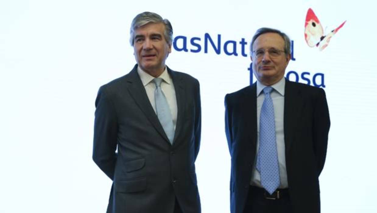 El Francisco Reynés, nuevo presidente ejecutivo de Gas Natural (izda) junto al presidente de la Fundación, Rafael Villaseca