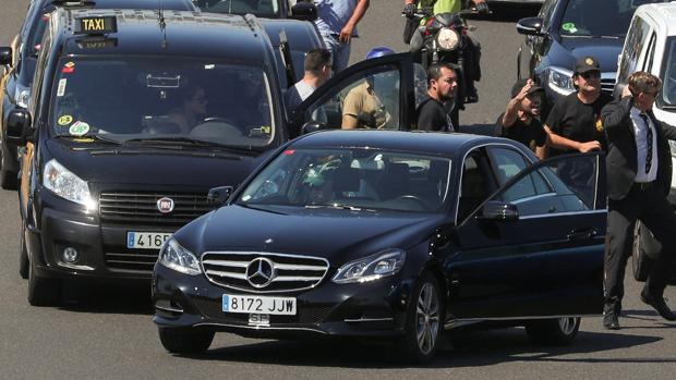 Fomento da tres meses a las comunidades autónomas para decidir si asumen o no las licencias VTC