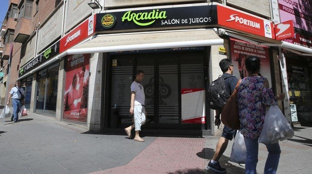 La fiebre por las apuestas deportivas coloca al sector del juego en cada esquina