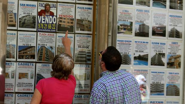 Cinco razones por las que acudir a una agencia a vender una vivienda