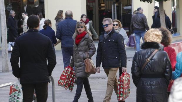 El sector del gran consumo creará más de 25.000 puestos de trabajo para «Black Friday» y Navidad