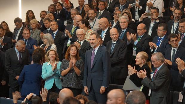 Don Felipe pide que la digitalización del mercado laboral no ponga en peligro la cohesión social