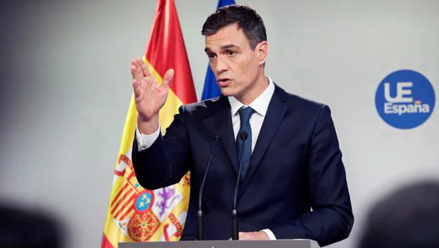 Sánchez planea prorrogar las cuentas de Rajoy pero con su techo de gasto