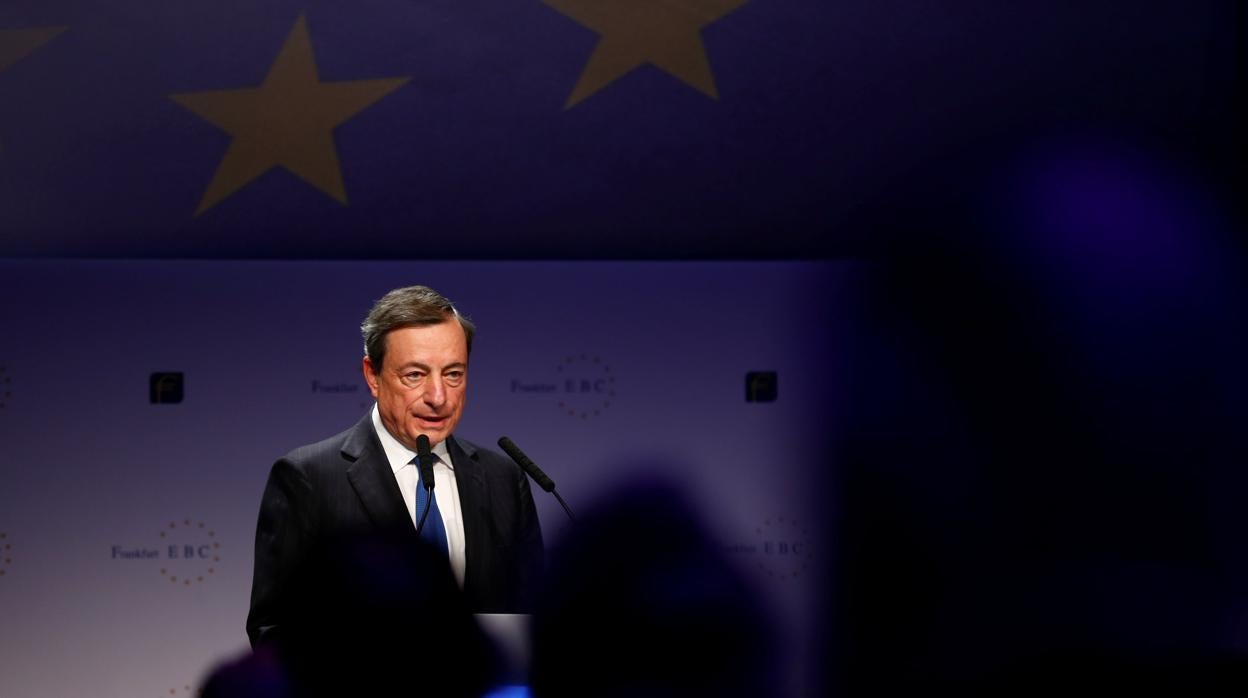 Para el presidente del BCE, Mario Draghi, «la respuesta correcta es más Europa”»