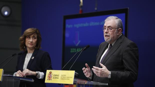 Trabajo admite que la subida del salario mínimo puede destruir empleo