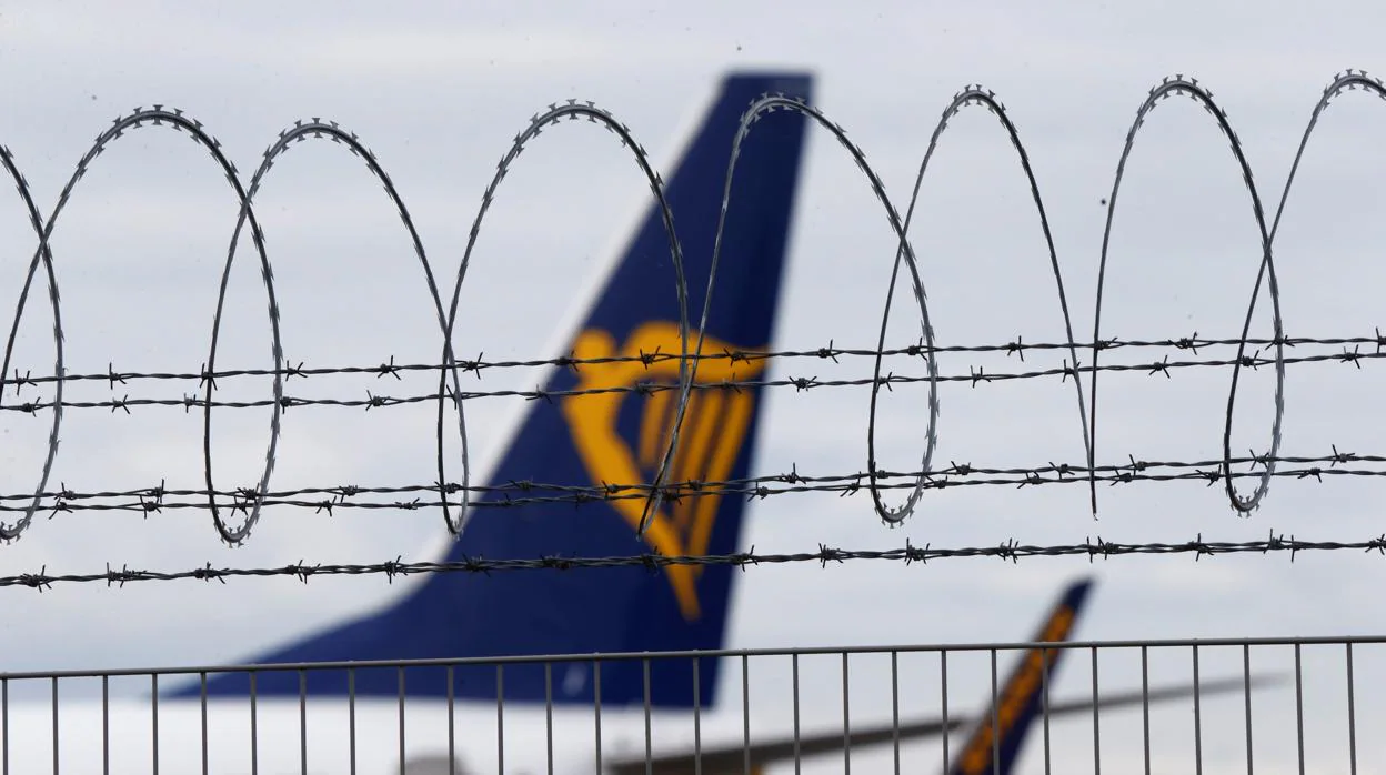 Los tripulantes de Ryanair han pedido al Gobierno que interceda en el conflicto