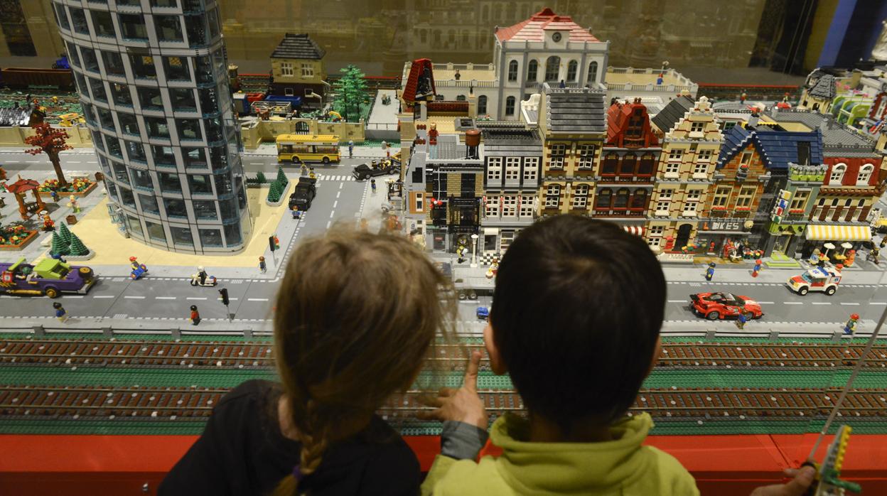 Exposición de maquetas de Lego en el palacio de Gaviria, en Madrid