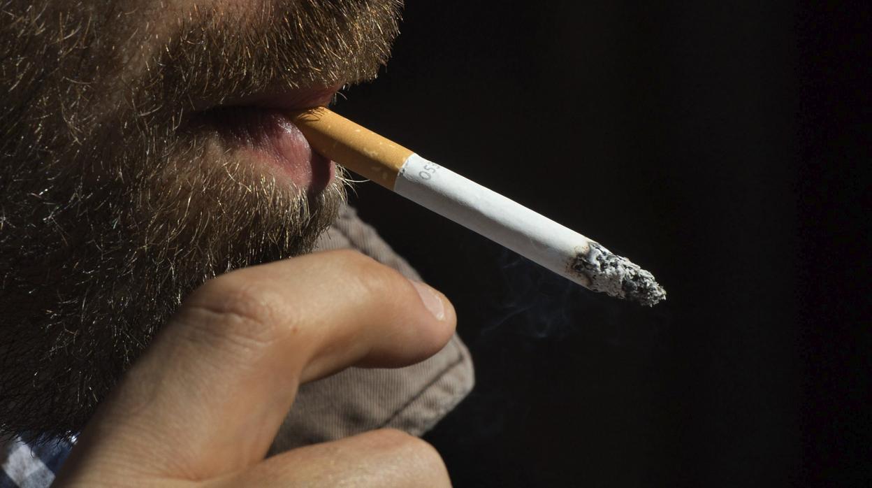 Adiós a los humos en Marlboro: Philips Morris quiere que la marca produzca cigarrillos electrónicos