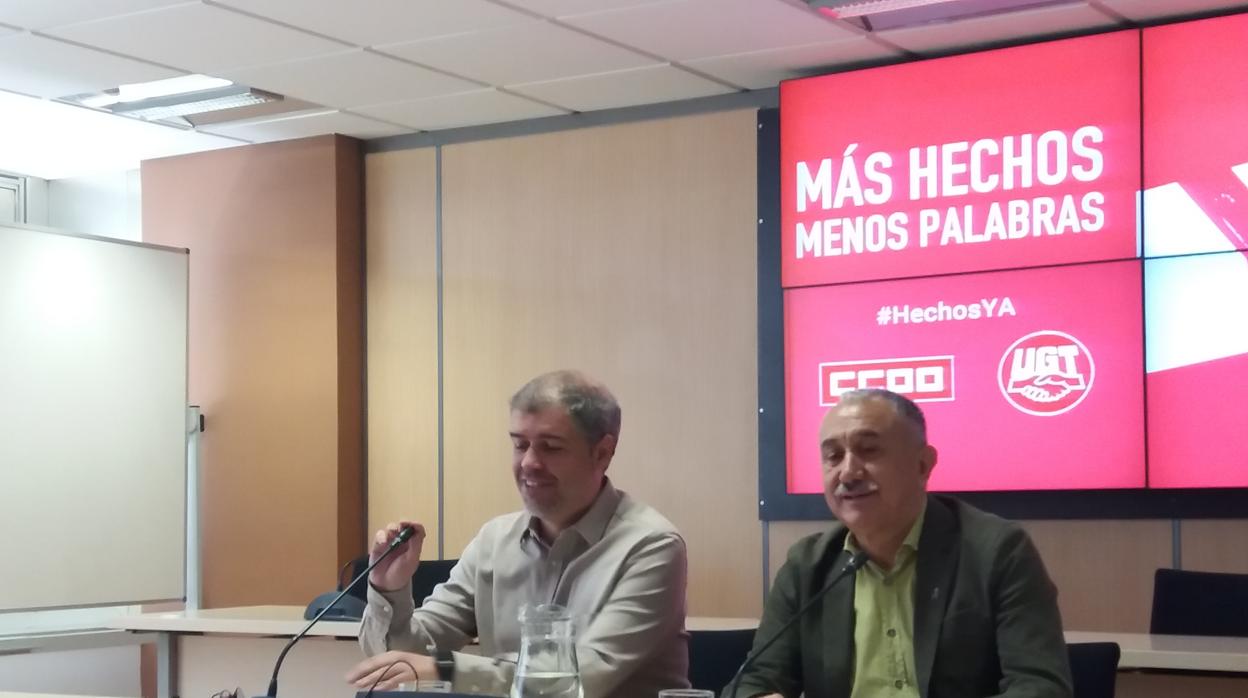 Unai Sordo y Pepe Álvarez, esta mañana en la sede de UGT