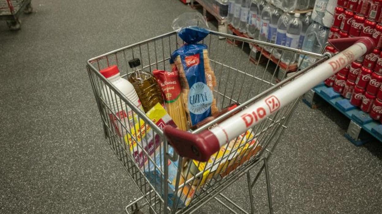 Carro de la compra en supermercados DIA