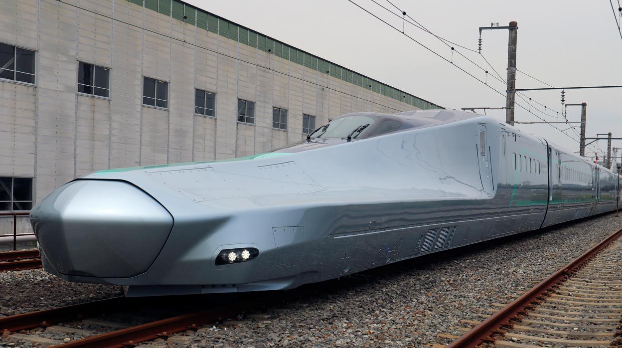 Japón presenta y pone a prueba un tren bala que podría alcanzar los 400 km/h