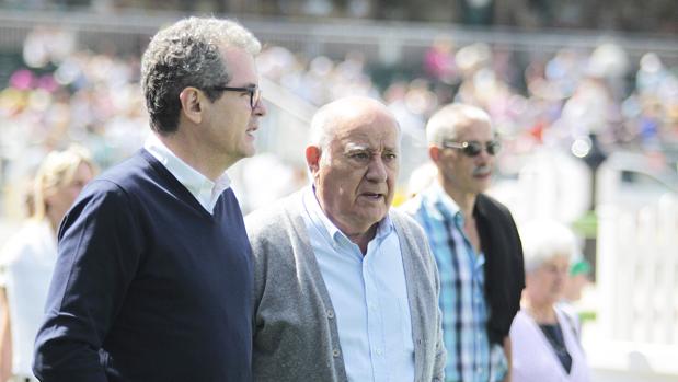 Dirigentes de Podemos piden no aceptar las donaciones de Amancio Ortega y acusan a Inditex de evasión fiscal