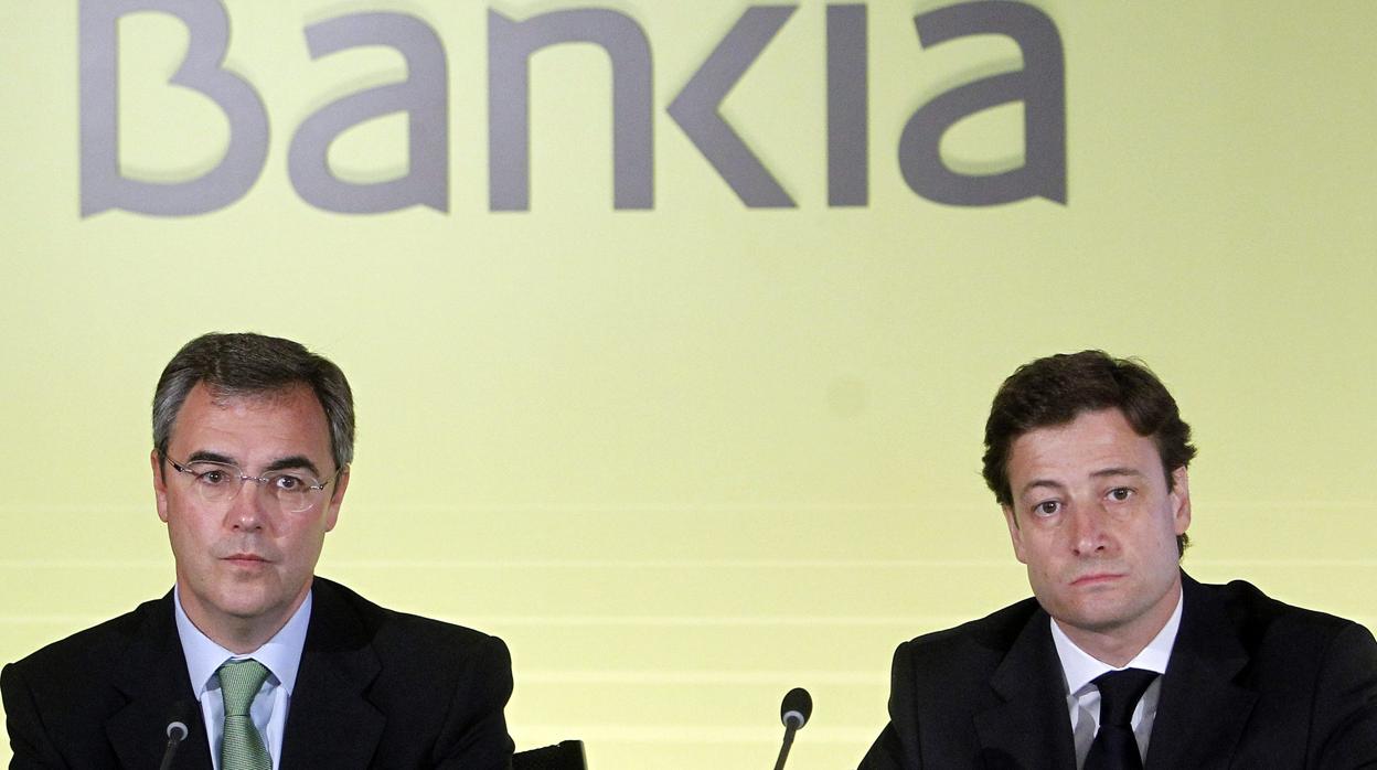 Leopoldo Alvear (derecha) y José Sevilla, consejero delegado de Bankia, en 2013