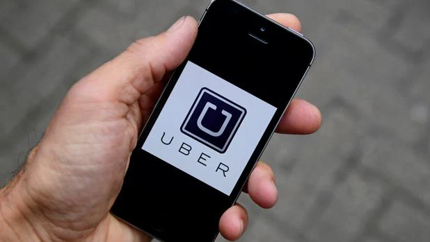 Uber abandona Valencia el sábado ante la entrada en vigor de la obligación de contratar 15 minutos antes