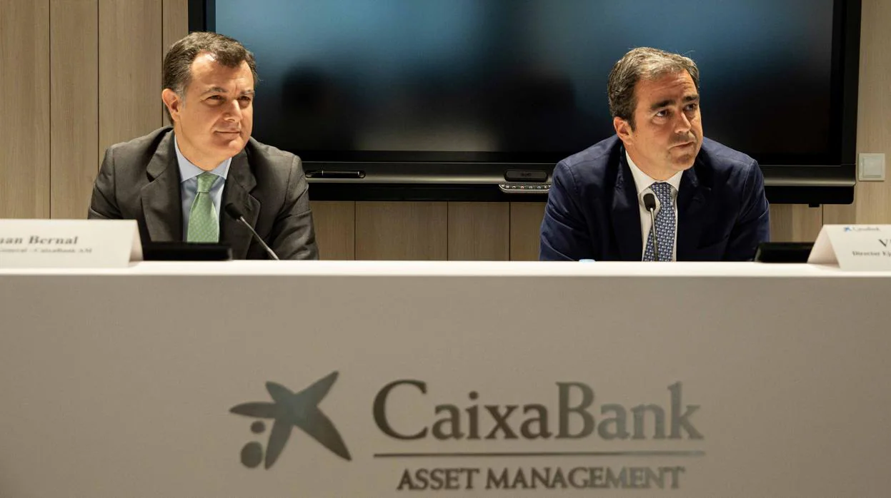 Juan Bernal, director general de CaixaBank AM y Víctor Allende, director ejecutivo de Banca Privada y Banca Premier de CaixaBank