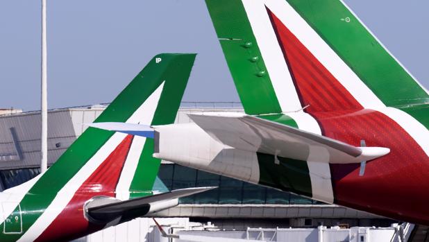 La eterna agonía de Alitalia en su descenso a los infiernos