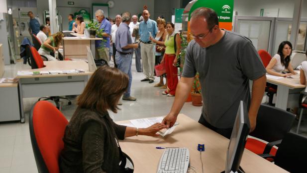 Aumenta la brecha salarial: el sueldo de los hombres es un 18% superior al de las mujeres