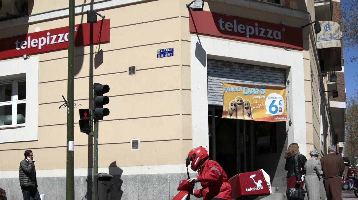 El grupo opera un total de 222 establecimientos en Chile, 155 todavía bajo la enseña Telepizza