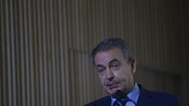 Zapatero reconoce que durante su mandato se generó una burbuja en renovables