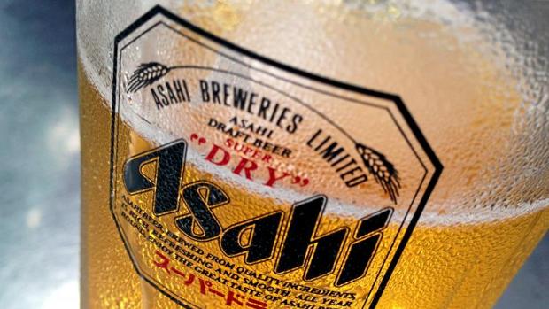 La cervecera AB InBev vende su filial australiana al grupo japonés Asahi por 10.000 millones de euros