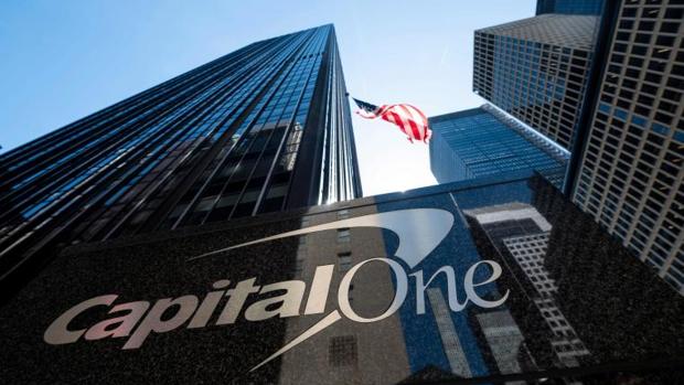 Hackean los datos personales de más de 100 millones de clientes del banco Capital One