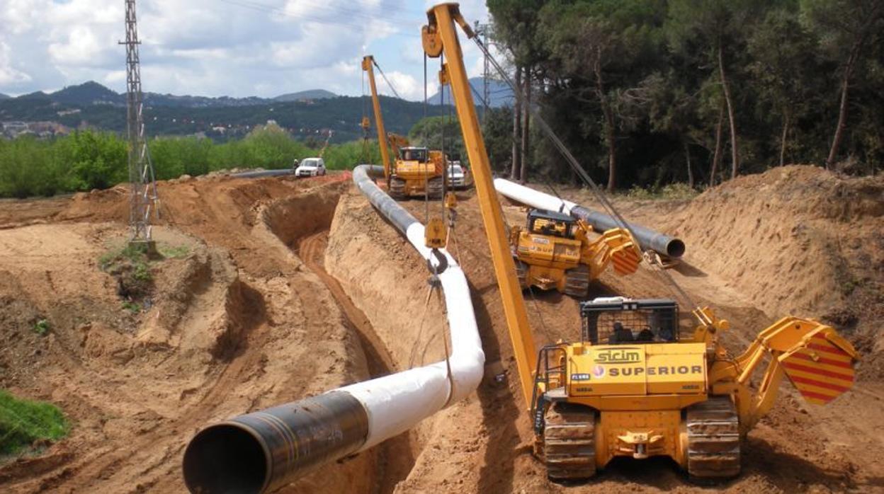 Construcción del gasoducto entre Martorell y Figueras