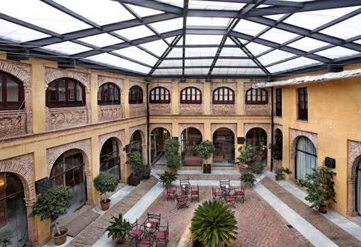 Hotel Alcázar de la Reina, en Carmona (Sevilla), propiedad del grupo Eurotex
