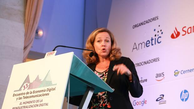 Calviño avisa de que el Gobierno aprobará la «tasa Google» aunque no haya acuerdo internacional