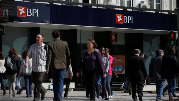 Multa histórica a los bancos de Portugal que afecta a Santander, BBVA y Caixabank