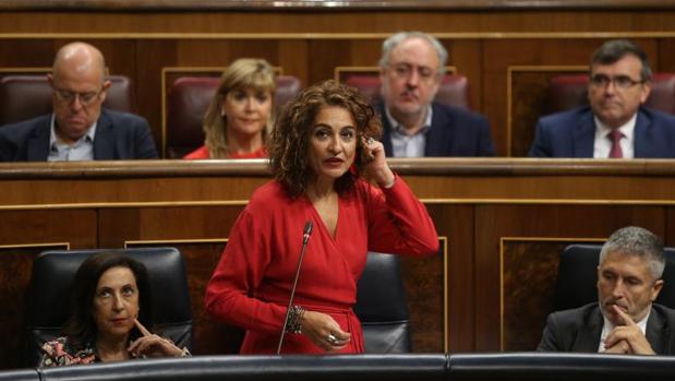 La ministra Montero confía en «hablar de Presupuestos» en febrero o marzo