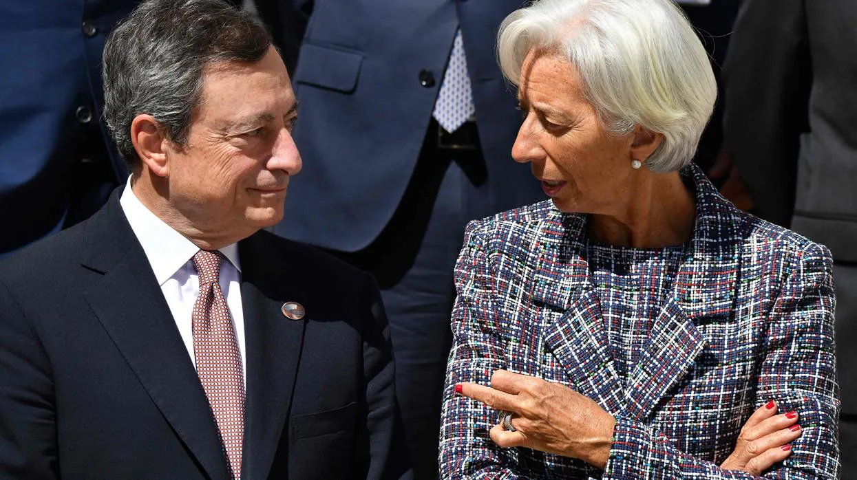 Mario Draghi y Christine Lagarde, las dos caras de una transición que no será tranquila