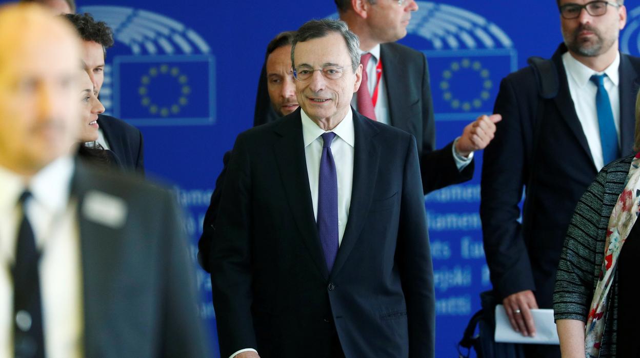 Mario Draghi durante la Comisión de Economía de la Eurocámara