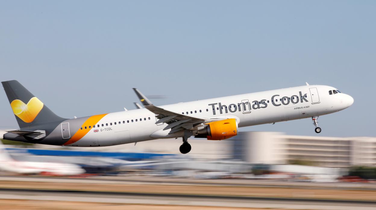 Thomas Cook trae a Andalucía 148.000 pasajeros cada año, de los 32 millones que recibe la región