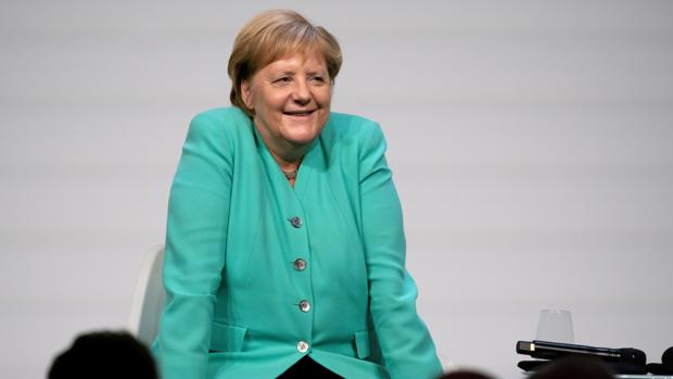 Angela Merkel ve «forzada» la política monetaria del BCE