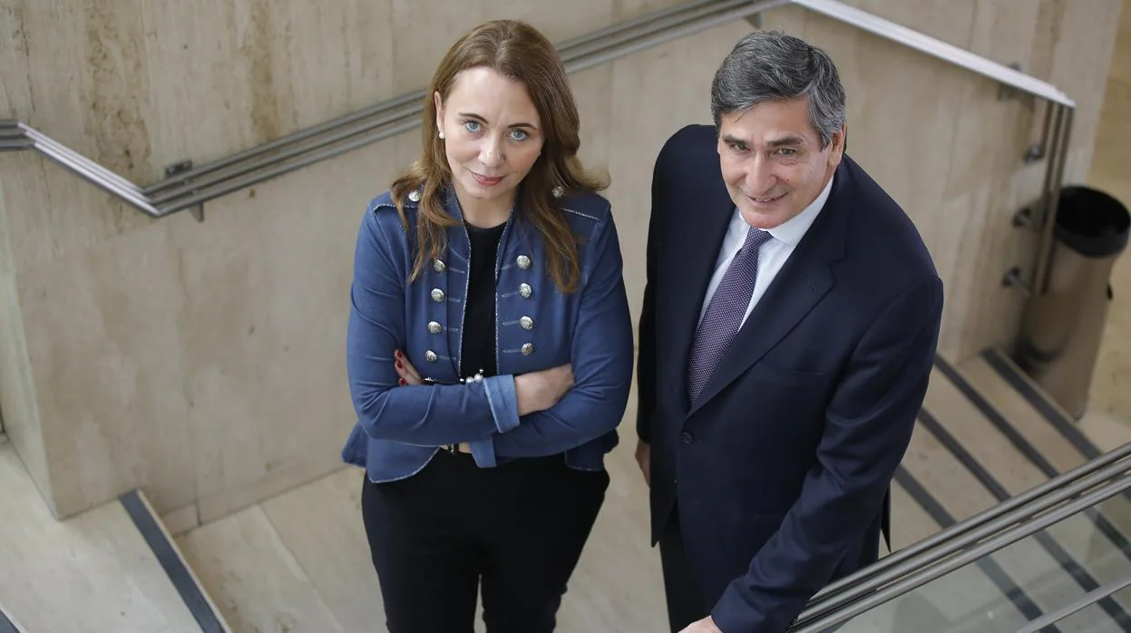 Ana Fernández de Bobadilla y Santiago Pérez Fernández de la Puente, representantes de la Asociación Española de Gas Licuado