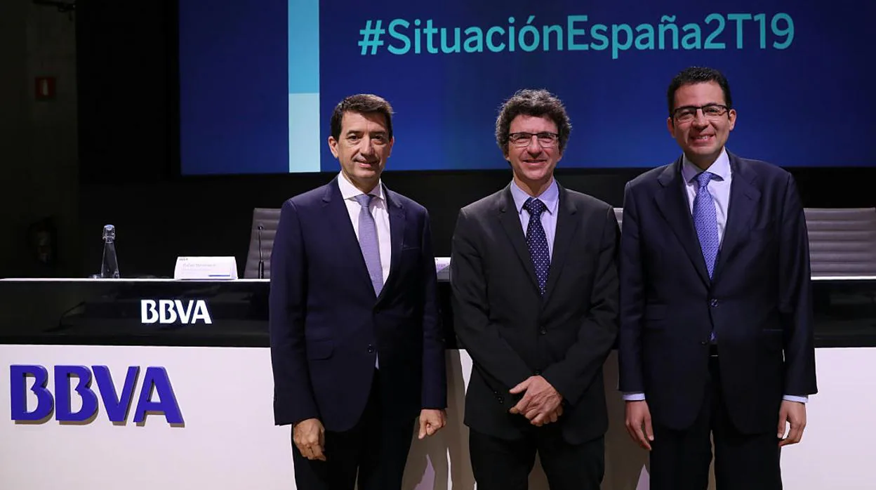 De izquierda derecha: Rafael Domènech, Jorge Sicilia y Miguel Cardoso, en una presentación anterior