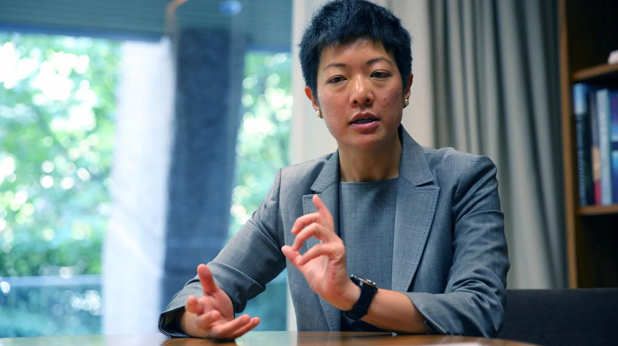Jennifer Wu, responsable de Inversiones Sostenibles de JP Morgan AM, durante la entrevista con ABC