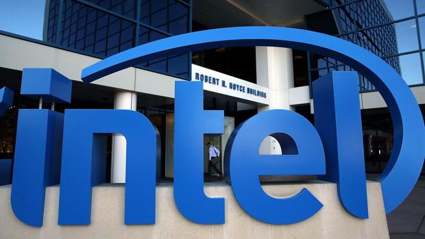 Intel convence por el tirón de sus negocios de datos, aunque gana un 11% menos hasta septiembre