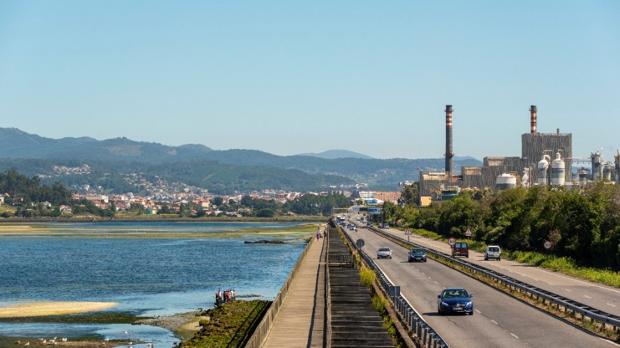 La biofábrica de Ence en Pontevedra se integra en el paisaje en una iniciativa pionera