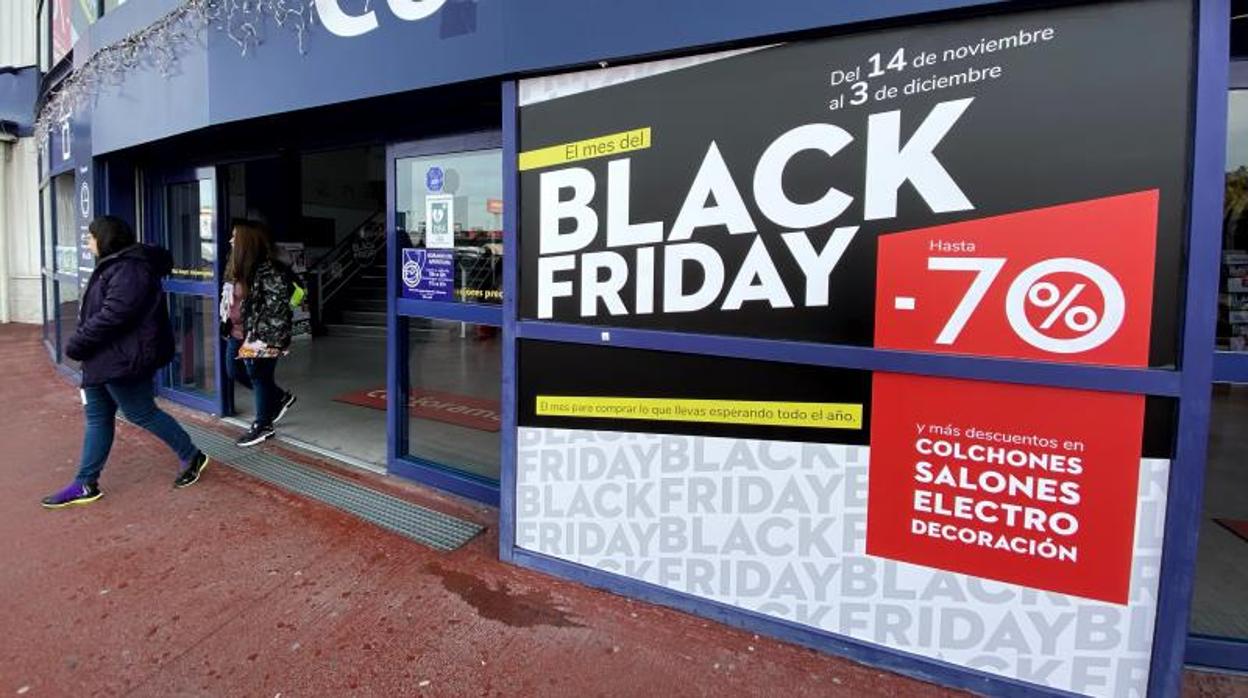 Algunos comercios celebran un mes entero de Black Friday con descuentos de hasta el 70%