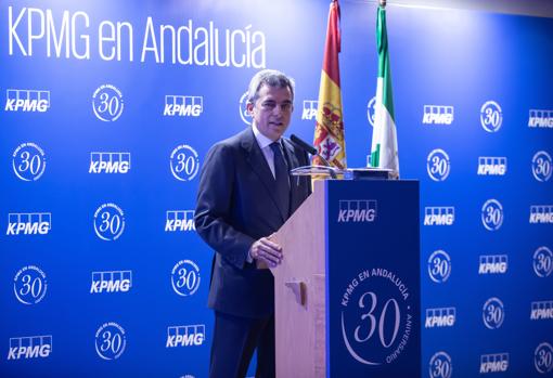 Nicolás Sierra, socio director de KPMG en Andalucía, en un momento de su intervención durante la celebración de los 30 años de la firma en la región