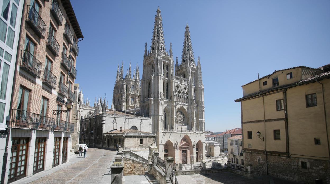 Vista de la Catedral de Burgos, a la que han compardo con su homóloga parisina, la Notre-Dame