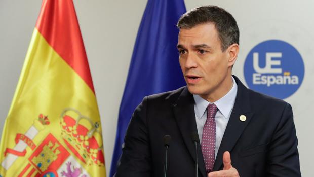 Sánchez confirma su intención de elevar el salario mínimo hasta 1.000 euros en 2020